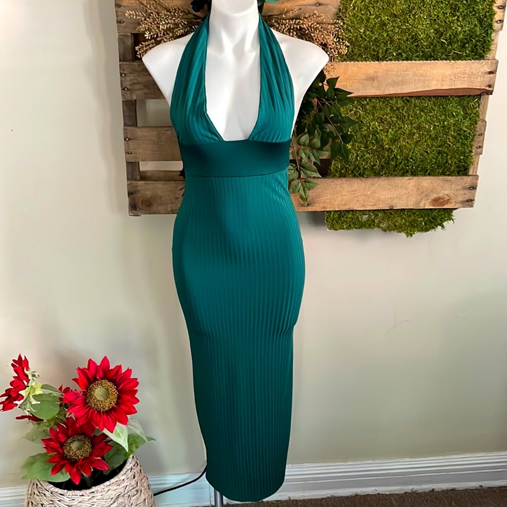 Blushmark Dark Green Plunge Backless Midi Dress